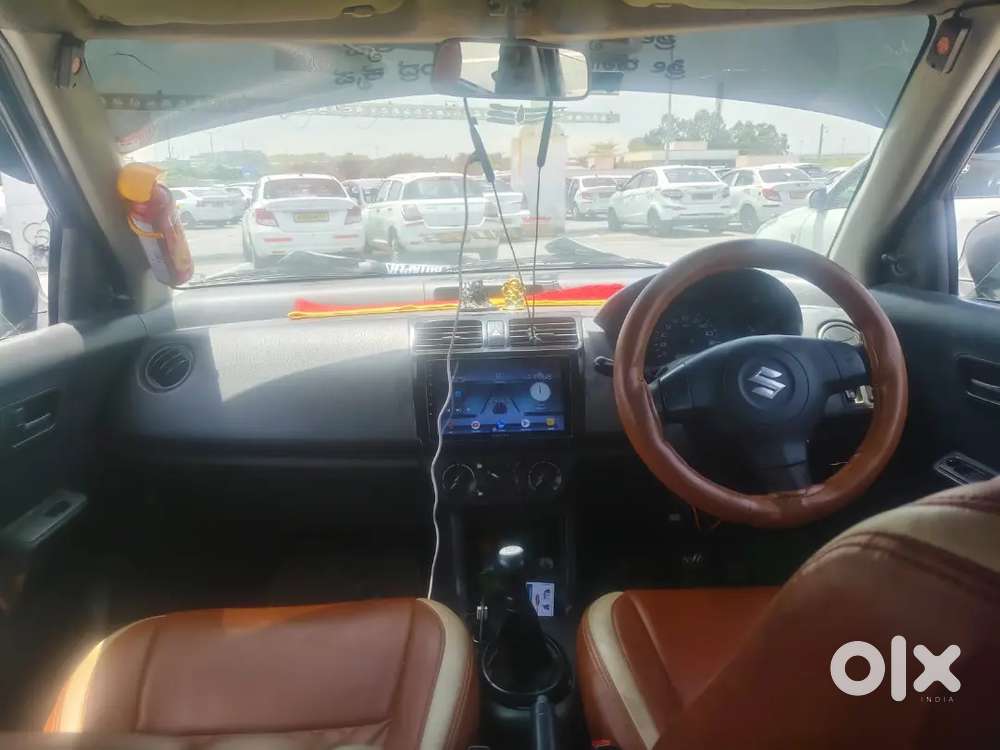 Maruti Suzuki Dzire Tour 2016
