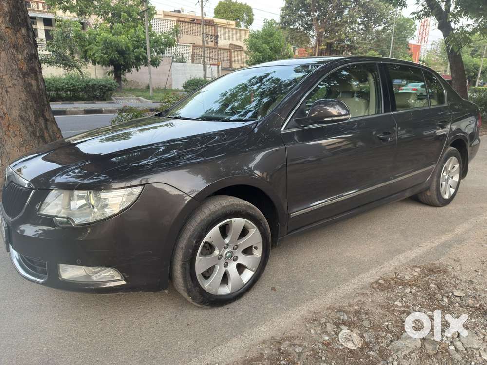 Skoda Superb 1.8 Elegance Tsi At, 2011, Petrol