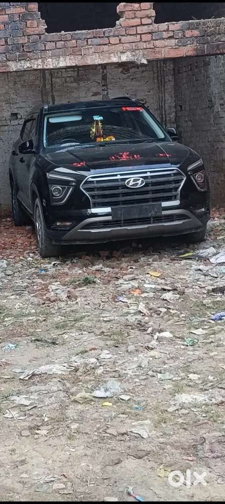Hyundai Creta 2022 Petrol Well Maintained Good Mileage.