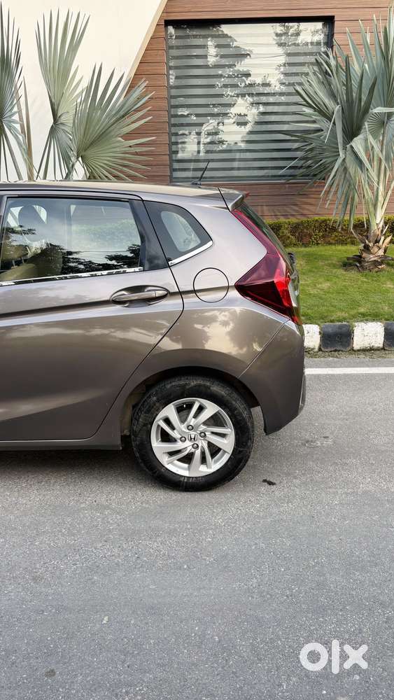Honda Jazz V Automatic, 2015, Petrol