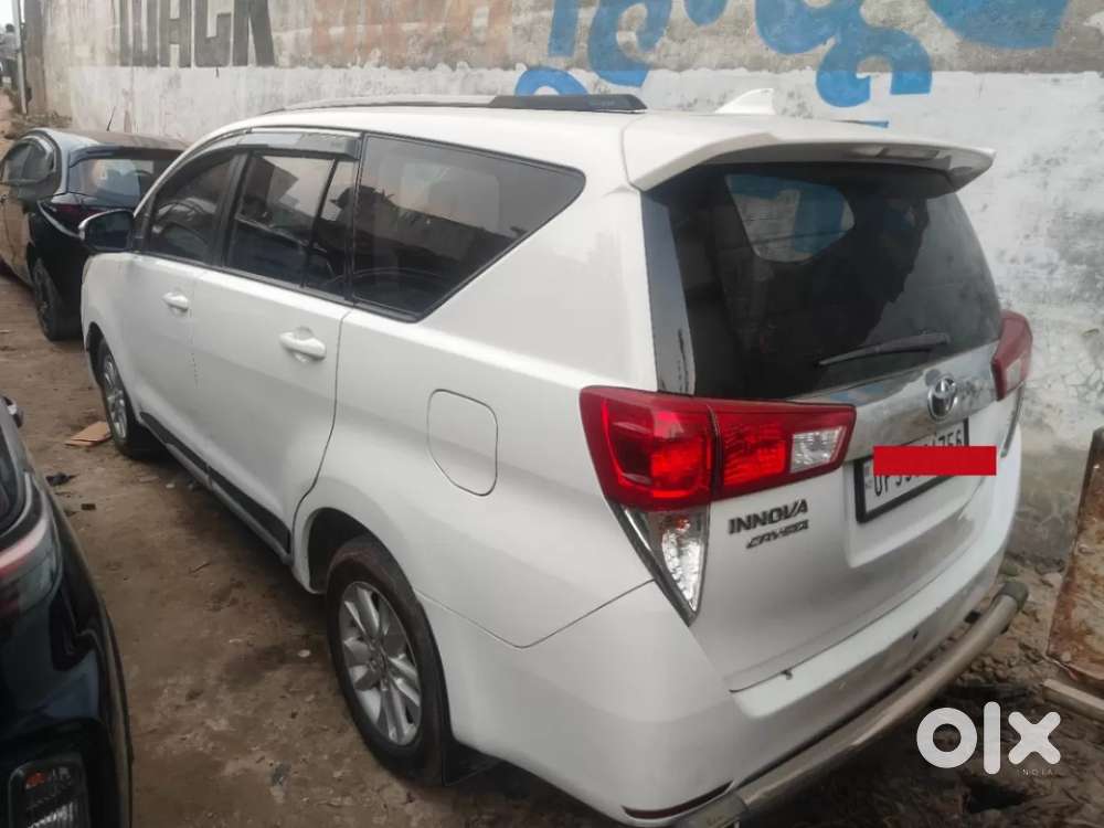 Toyota Innova Crysta 2.8 Gx At 7 Str, 2016, Diesel