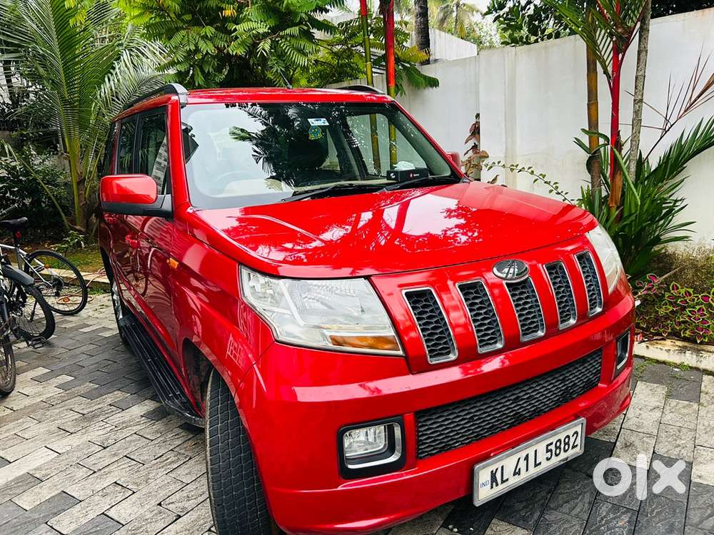 Mahindra Tuv 300 2016 Diesel Well Maintained