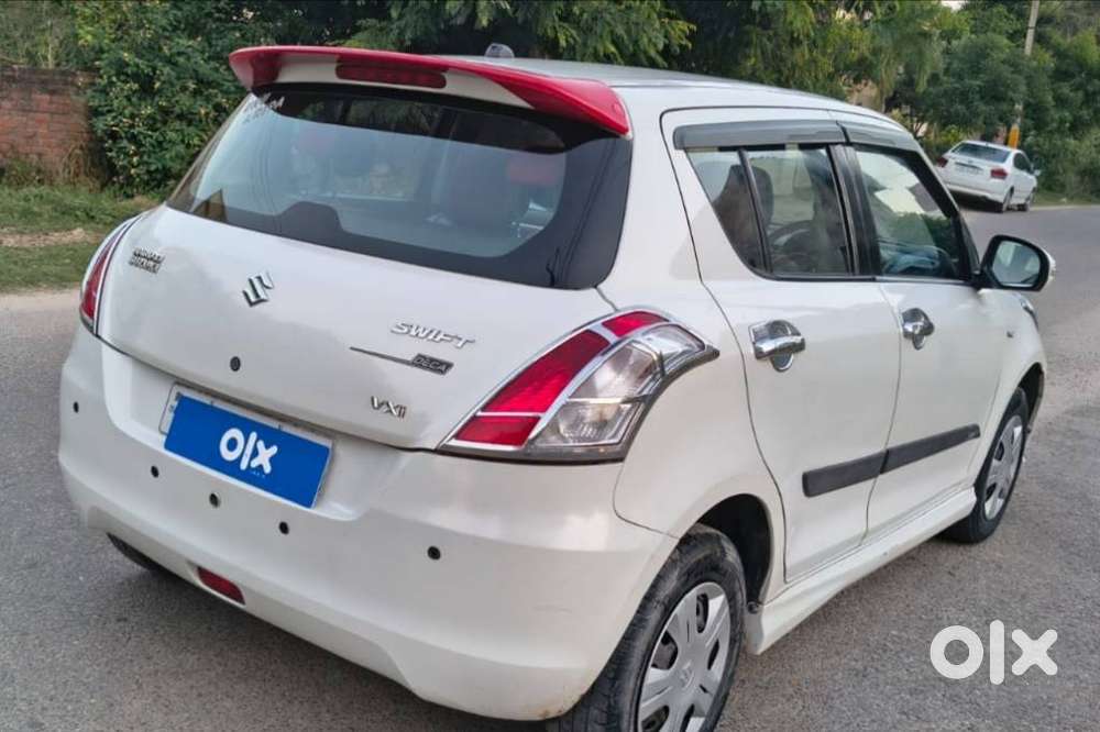 Maruti Suzuki Swift Vxi 1.2 Abs Bs-iv, 2016, Petrol