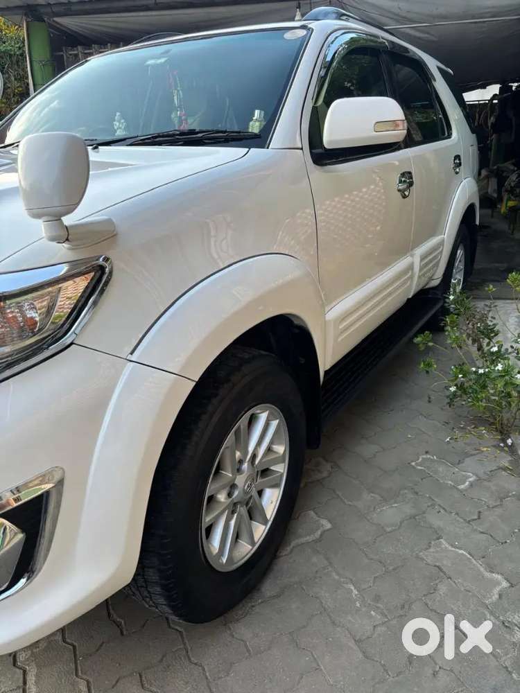 Toyota Fortuner 2014 Diesel 160000 Km Driven