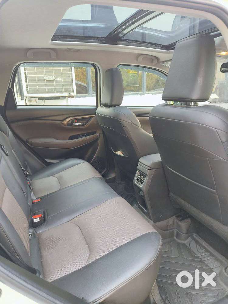 Toyota Urban Cruiser Hyryder 1.5 V Hybrid, 2024, Petrol