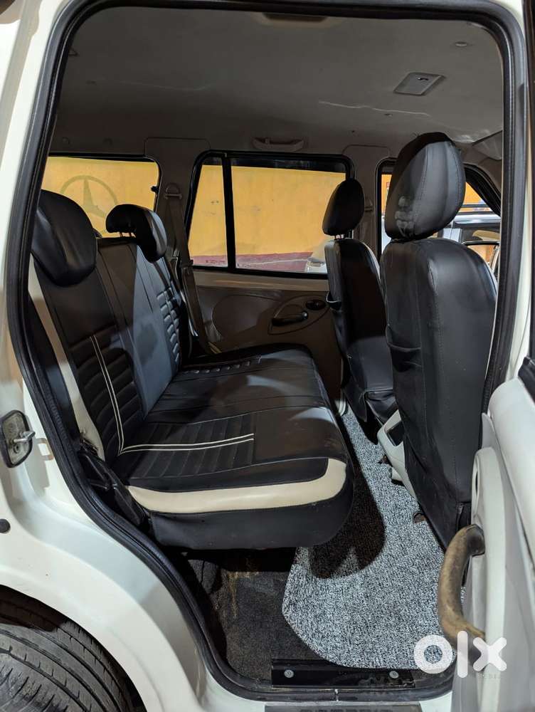 Mahindra Scorpio S4, 2016, Diesel