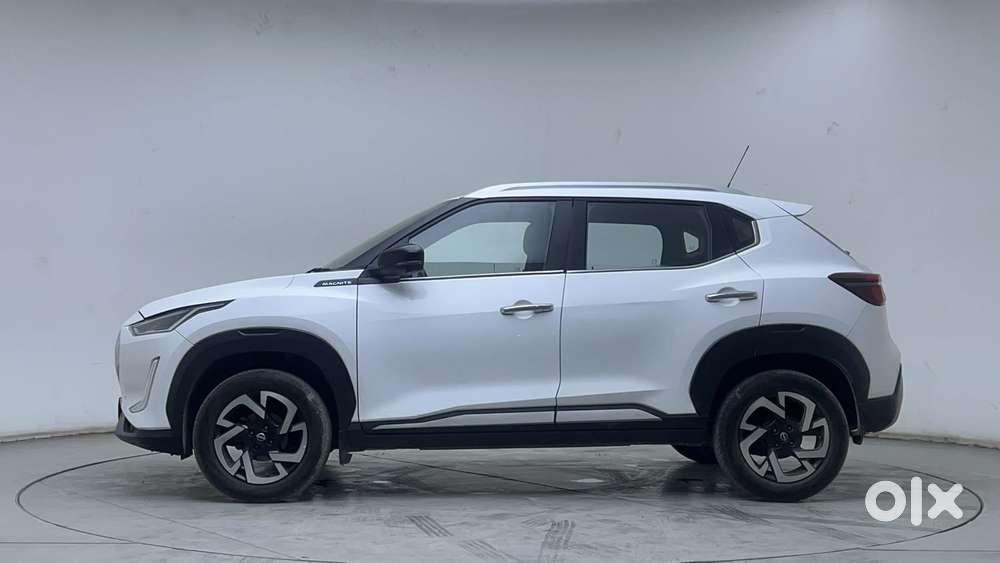 Nissan Magnite 1.0 Xv Premium Turbo Cvt, 2021, Petrol