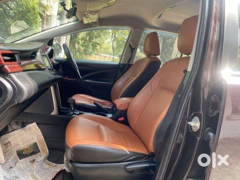 Toyota Innova Crysta 2.8 Gx At 8 Seater, 2017, Diesel