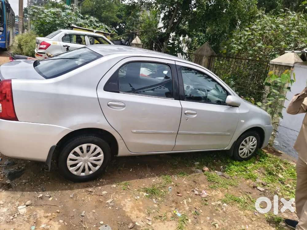 Toyota Etios 2011 90000 Km Driven