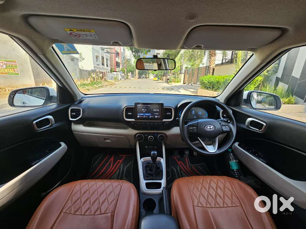 Hyundai Venue S 1.2 Petrol, 2023, Petrol