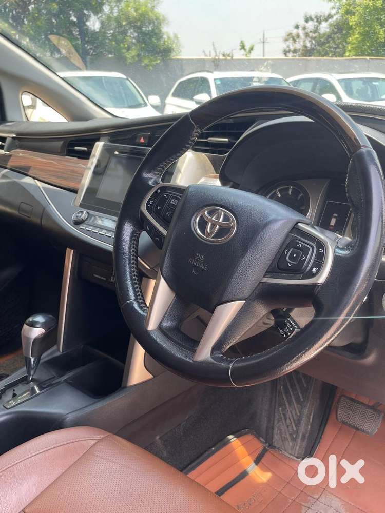 Toyota Innova Crysta 2.8z Automatic, 2019, Diesel