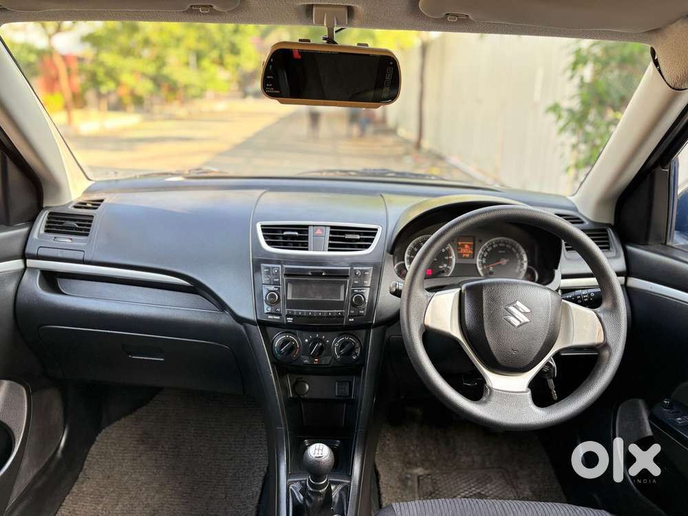 Maruti Suzuki Swift Vxi, 2016