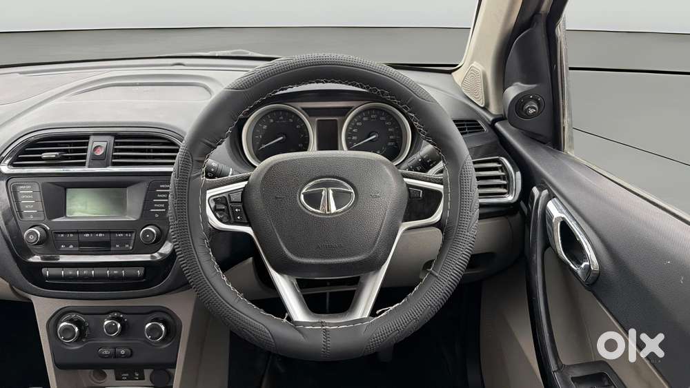 Tata Tiago 1.2 Revotron Xz, 2017, Petrol