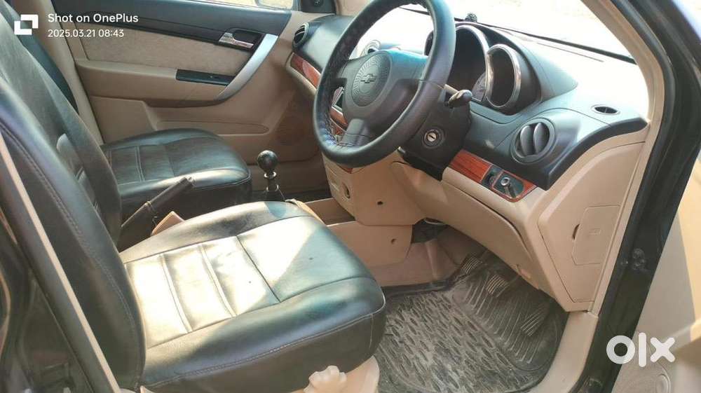 Chevrolet Aveo 2012 Petrol 86000 Km Driven