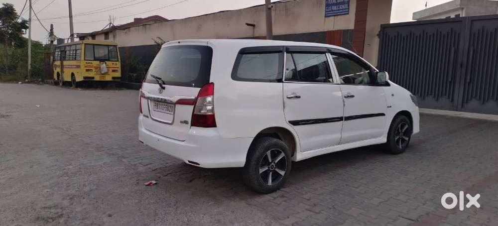 Toyota Innova, 2012, Diesel