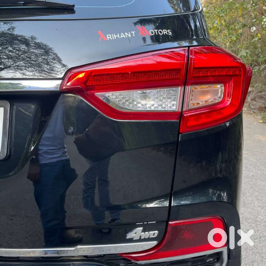 Mahindra Alturas G4 4wd At, 2021, Diesel