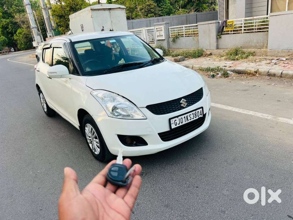 Maruti Suzuki Swift Vxi + Manual, 2013, Petrol