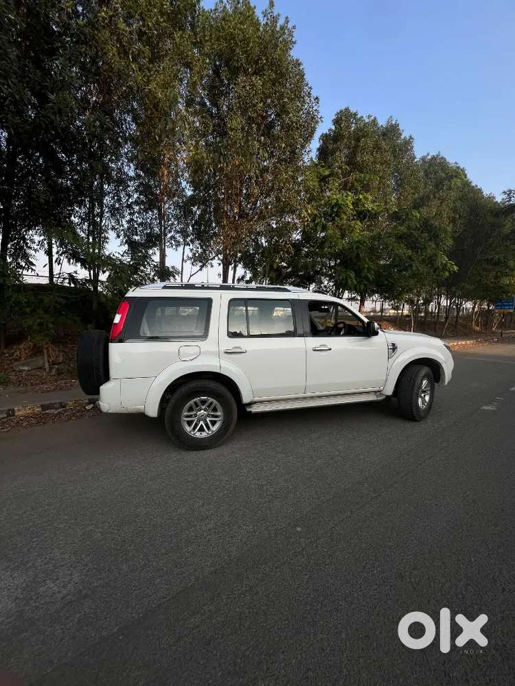 Ford Endeavour 4x2