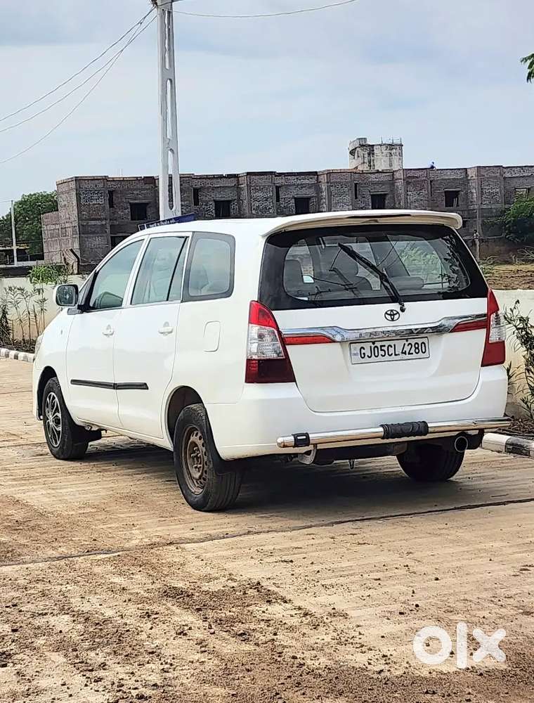 Toyota Innova 2009 Cng