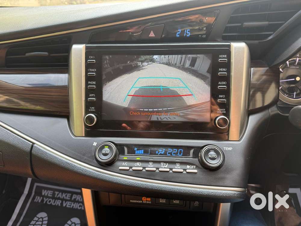 Toyota Innova Crysta 2.8 Zx At 7 Seater, 2022, Petrol