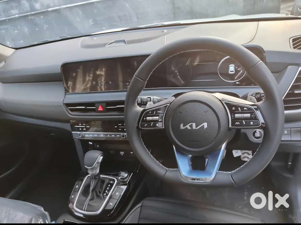 2024  Kia Seltos Mint Condition (low Kms)