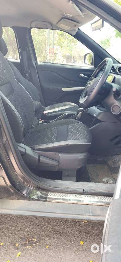 Nissan Magnite 1.0 Xv Turbo Cvt, 2022, Petrol