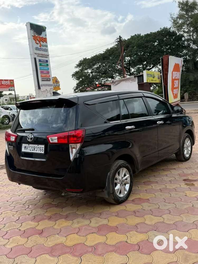 Toyota Innova Crysta 2.4 G Mt 7 Str, 2018, Diesel