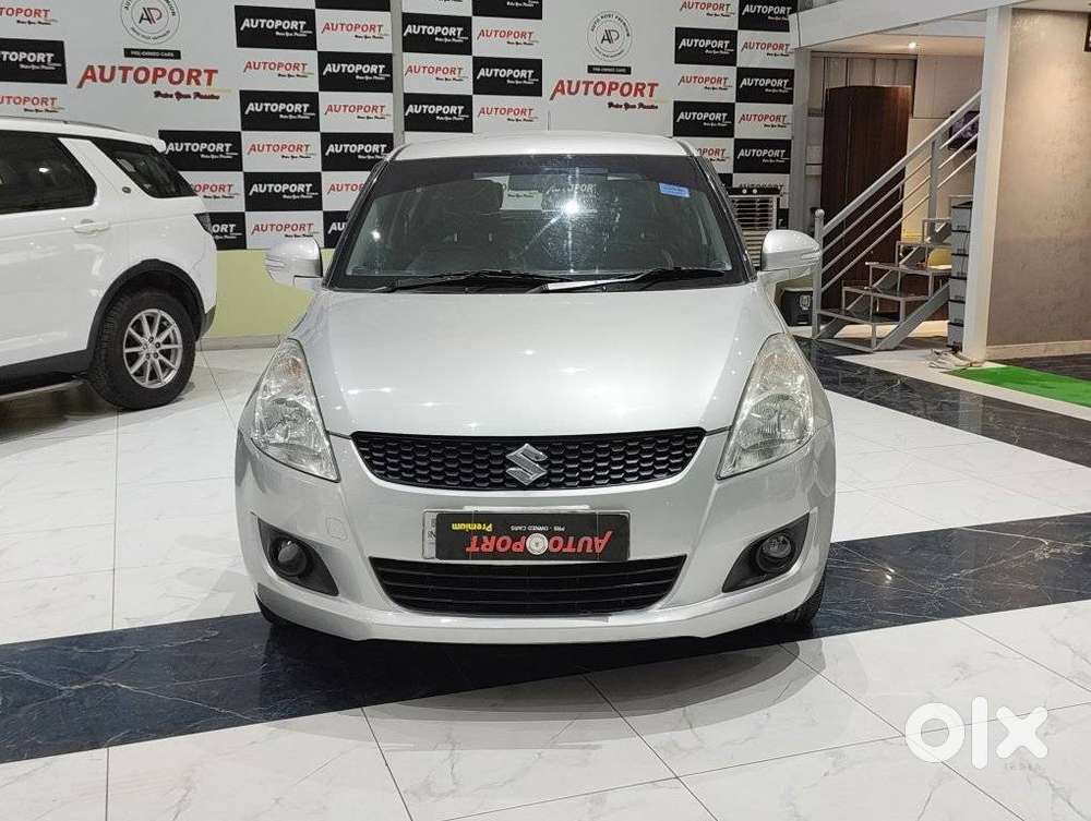 Maruti Suzuki Swift Vxi 1.2 Abs Bs-iv, 2011, Petrol