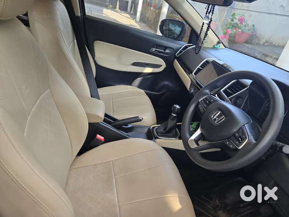 Pearl White Single Owner Honda City 2025 Petrol 20000 Km Driven