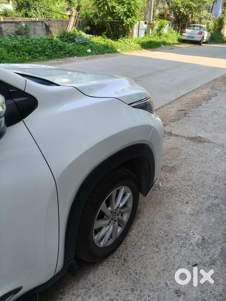 Toyota Innova Hycross 7s Option, 2024, Petrol