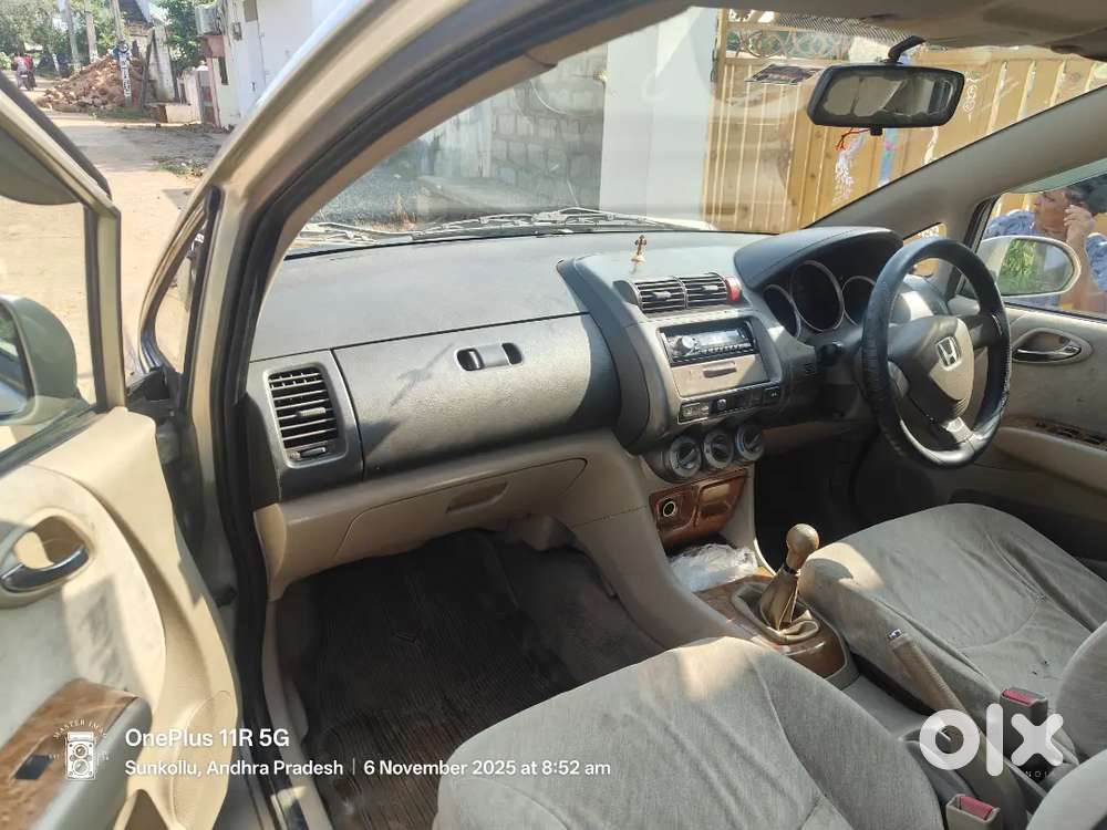 Honda City Zx 2006 Petrol Well Maintained