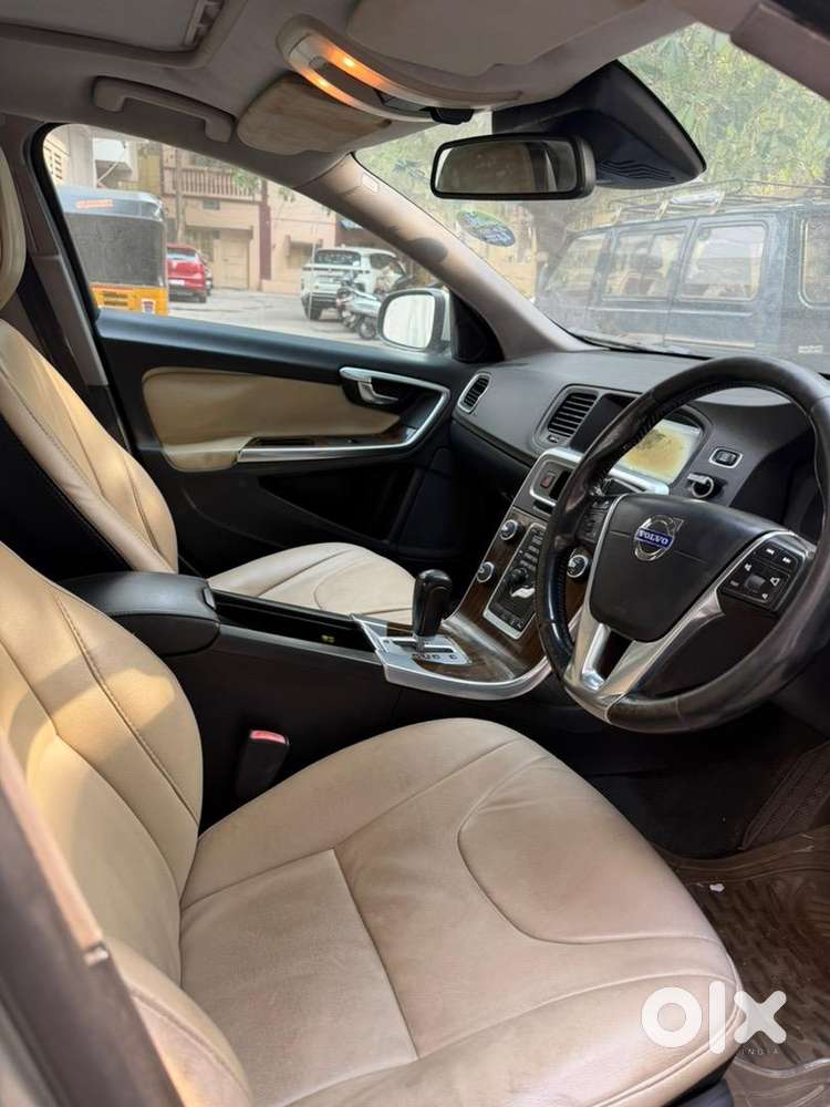 Volvo Diesel Car 2011 S60 D5