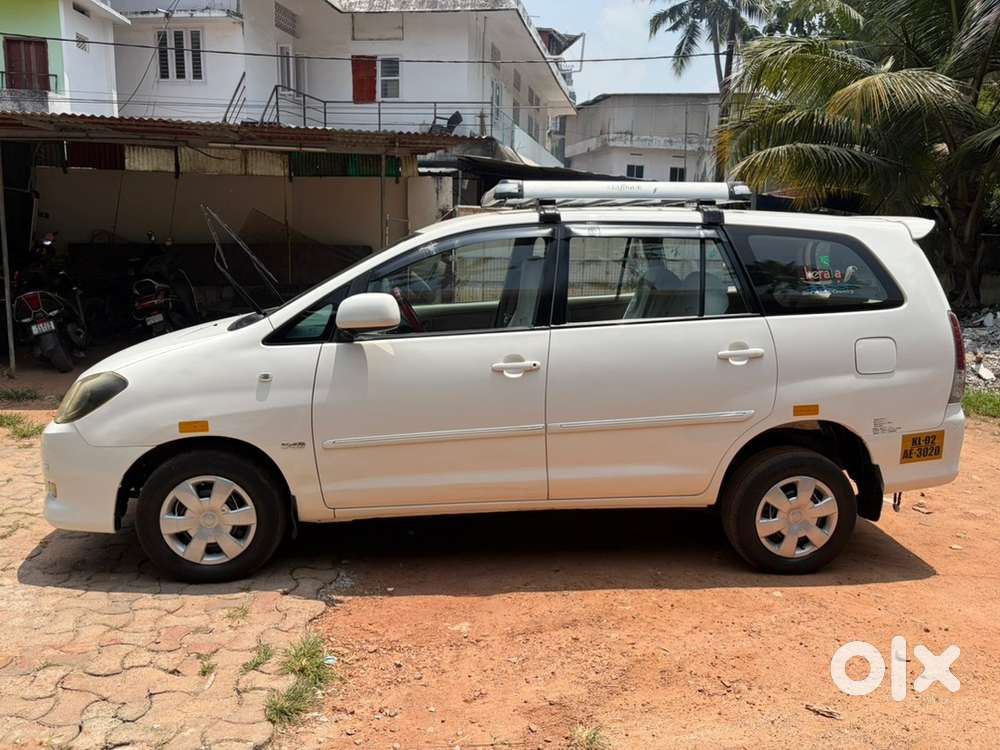 Toyota Innova 2010 Diesel Well Maintained