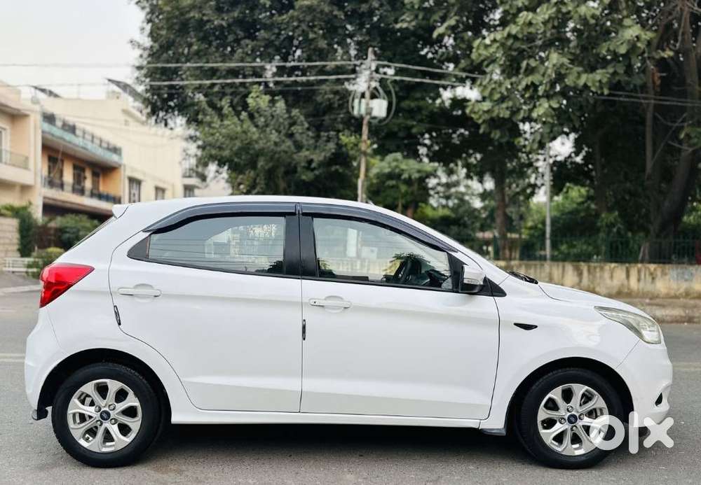 Ford Figo 2012-2015 Petrol Titanium, 2017, Petrol