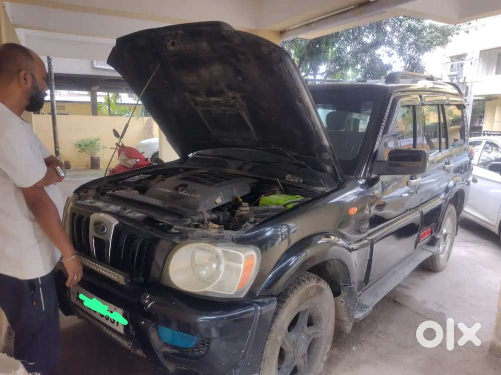 Mahindra Scrorpio 2010 Top Model, Very Good Condition, At 300000 Only.