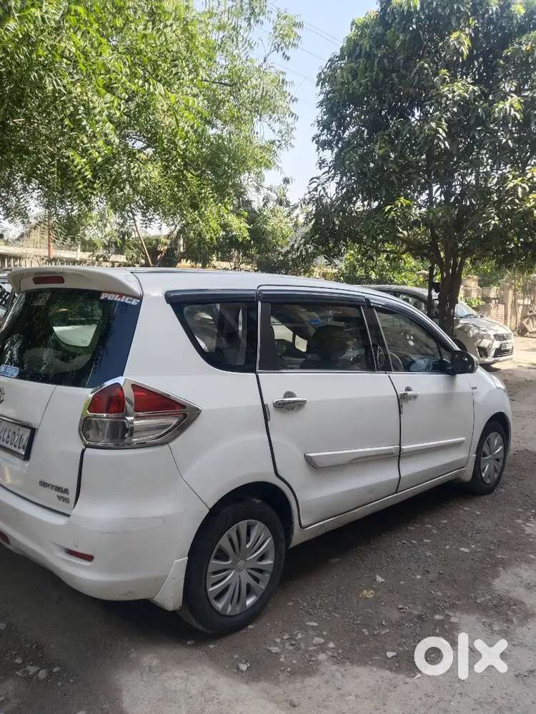 Maruti Ertiga 7 Seater Cng Petrol