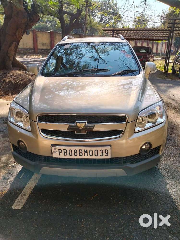 Chevrolet Captiva 2010 Awd At Diesel Well Maintained