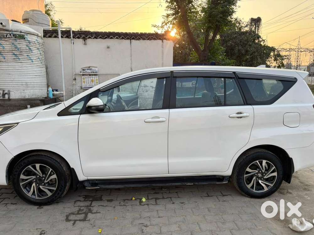 Toyota Innova Crysta 2022 Diesel 82000 Km Driven