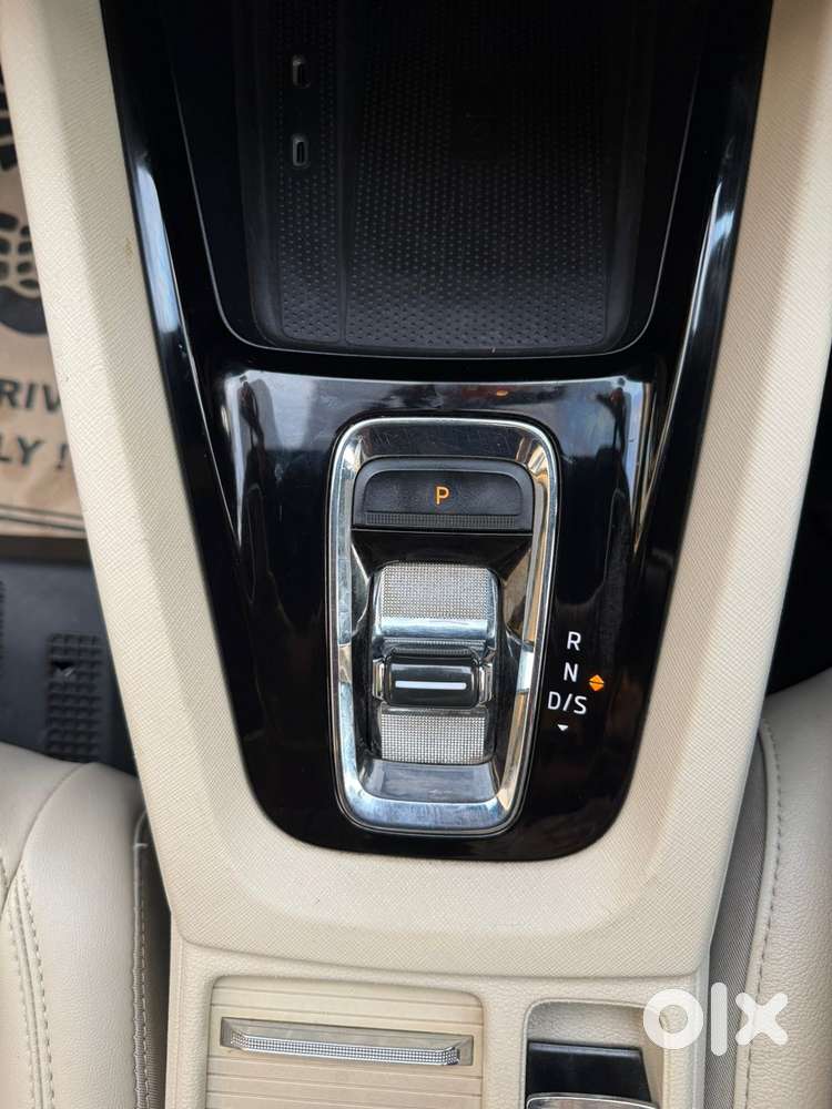 Skoda Octavia 2.0 L K Tsi At, 2022, Petrol