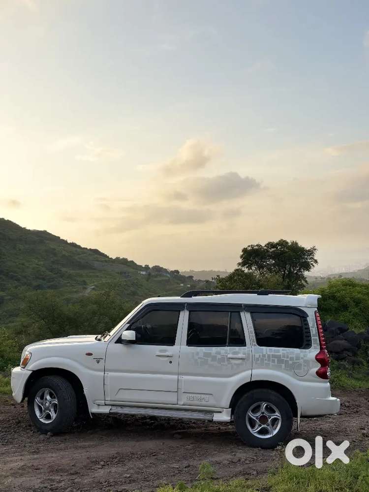 Mahindra Scorpio Classic 2010 Diesel Manual