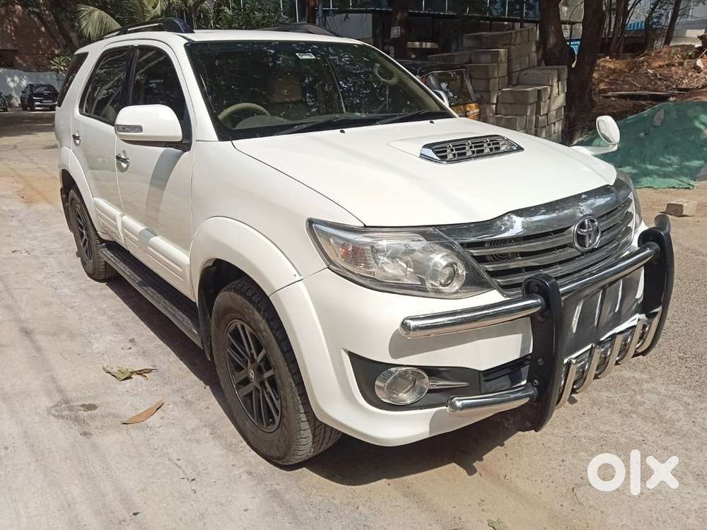 Toyota Fortuner 2011 Diesel
