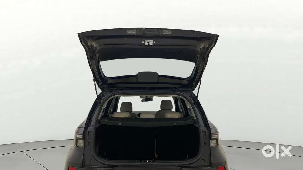 Hyundai Venue 1.0 S (o) Turbo Dct, 2024, Petrol