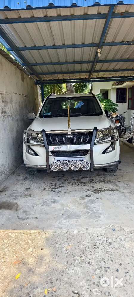 Mahindra Xuv500 2015