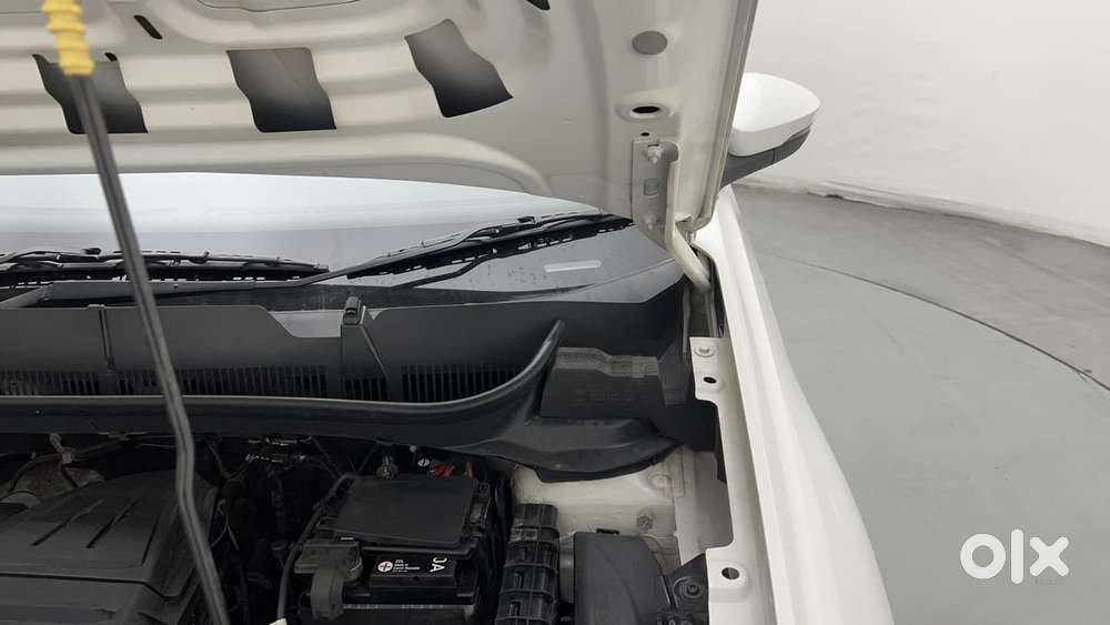Volkswagen Taigun Topline 1.0 Tsi At (electric Seats), 2022, Petrol