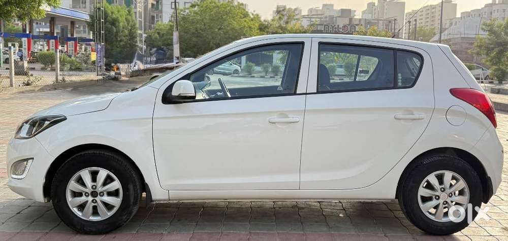 Hyundai I20 Sportz 1.2 Bs-iv, 2013, Petrol