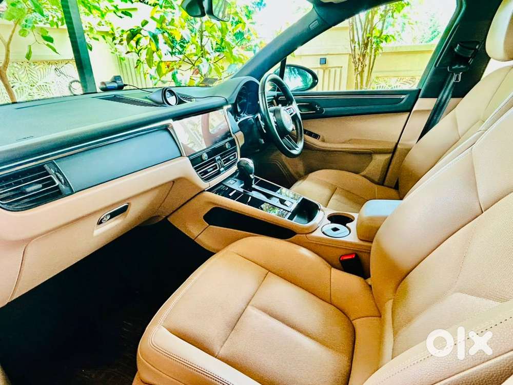 2022 Porsche Macan Petrol Automatic