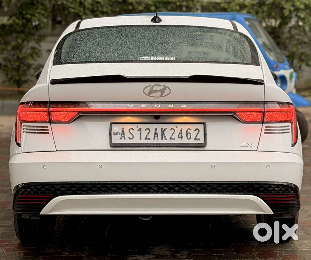 Hyundai Verna 1.5 Sx (o) Vtvt, 2024, Petrol
