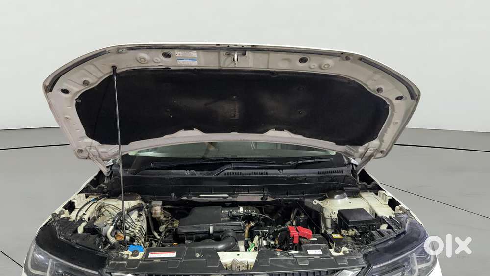 Maruti Suzuki Brezza 1.5 Zxi At Smart Hybrid, 2022, Petrol