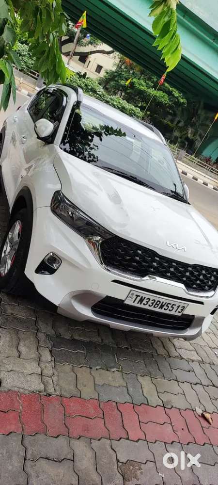 Kia Sonet 2022 Drives Ahead