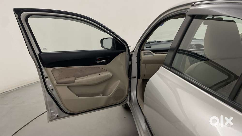 Maruti Suzuki Dzire 1.2 Vxi Amt, 2017, Petrol